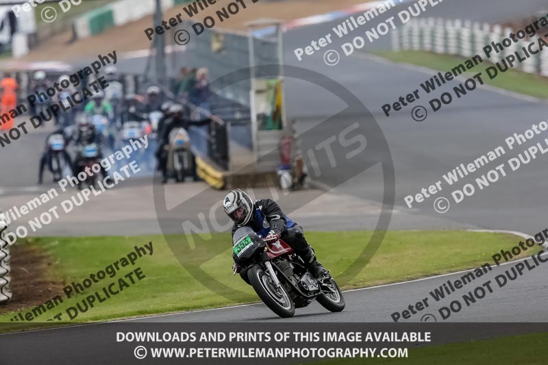 Vintage motorcycle club;eventdigitalimages;mallory park;mallory park trackday photographs;no limits trackdays;peter wileman photography;trackday digital images;trackday photos;vmcc festival 1000 bikes photographs